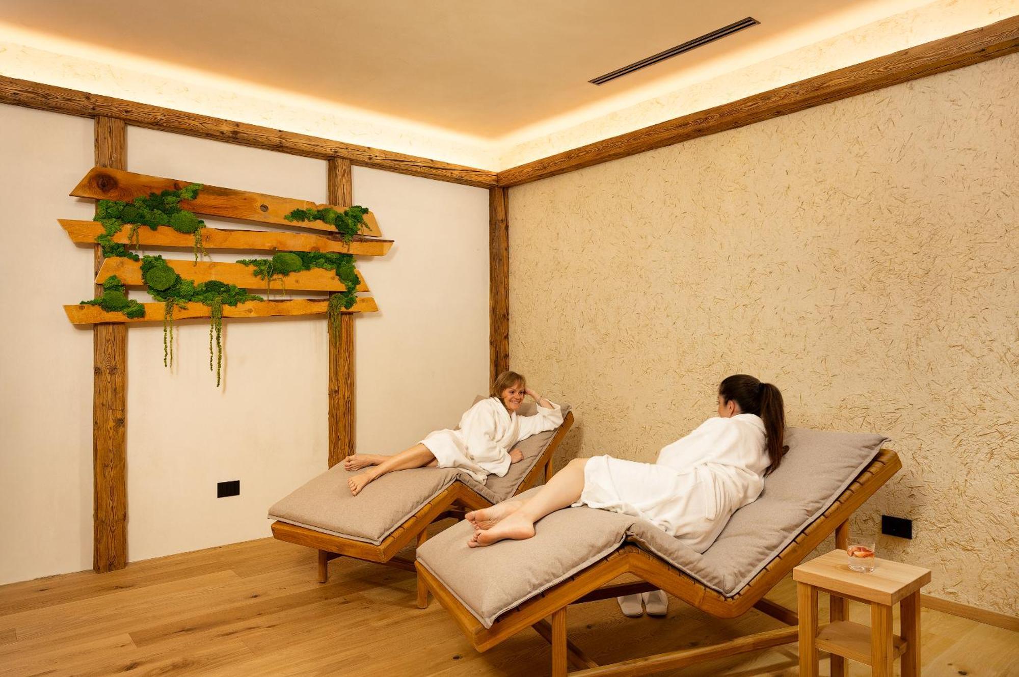 Camino Rustic Chic Hotel